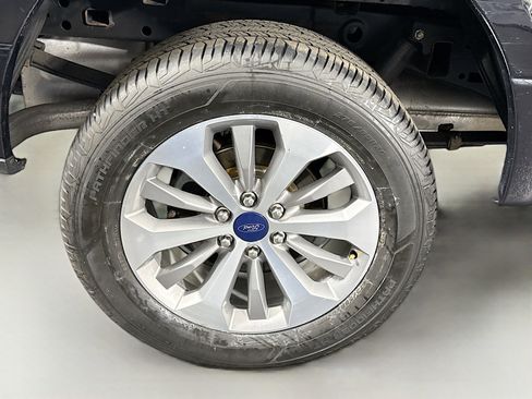Used 2020 Ford F150 XLT w/ Equipment Group 302A Luxury AWD/4WD image 31