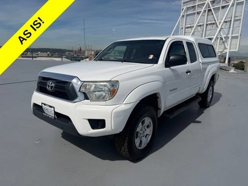 Used 2014 Toyota Tacoma PreRunner w/ SR5 Package RWD image 7
