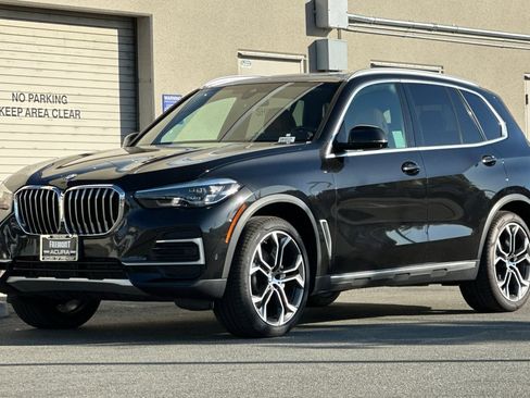 Used 2023 BMW X5 xDrive40i w/ Premium Package AWD/4WD image 8