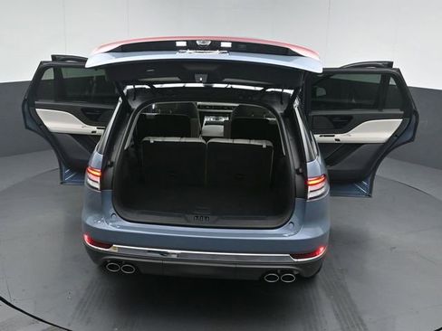 Used 2025 Lincoln Aviator AWD image 58