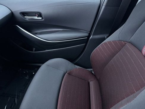 Certified 2025 Toyota Corolla SE image 19