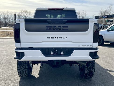 New 2026 GMC Sierra 3500 Denali w/ Denali Reserve Package image 8