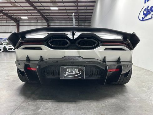 Used 2024 Lamborghini Revuelto AWD/4WD image 15