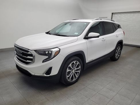 Used 2020 GMC Terrain SLT w/ Preferred Package image 2