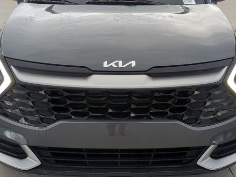 Certified 2024 Kia Sportage EX image 9
