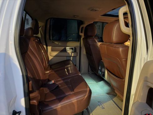 Used 2013 Ford F150 King Ranch w/ King Ranch Chrome Pkg image 12