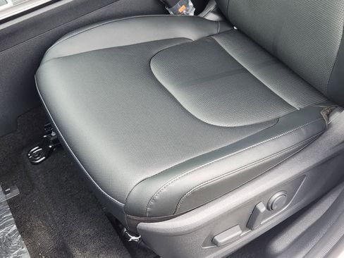 New 2026 Kia Sportage EX FWD image 19