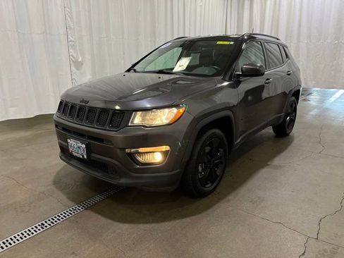Used 2019 Jeep Compass Latitude AWD/4WD image 7