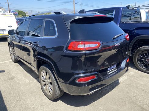 Used 2016 Jeep Cherokee Overland FWD image 9