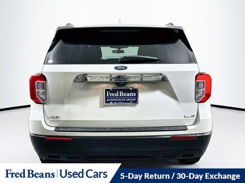 Used 2020 Ford Explorer XLT AWD/4WD image 7