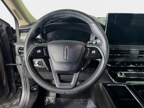Used 2023 Lincoln Corsair Reserve FWD image 13