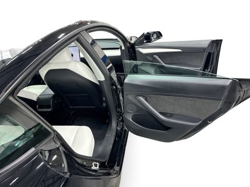 Certified 2023 Tesla Model 3 Performance AWD/4WD image 12