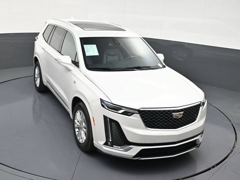 Used 2021 Cadillac XT6 Luxury FWD image 13