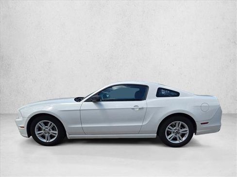 Used 2013 Ford Mustang Coupe RWD image 8