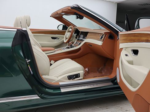 New 2026 Bentley Continental GTC image 51