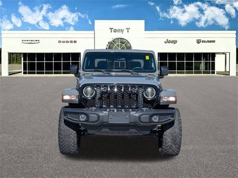 Used 2021 Jeep Gladiator Sport image 2