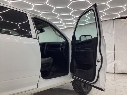 Used 2018 RAM 1500 Tradesman image 17