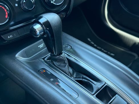 Used 2019 Honda HR-V LX image 32