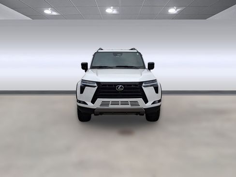 Used 2024 Lexus GX 550 image 5