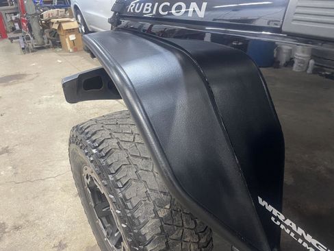 Used 2013 Jeep Wrangler Unlimited Rubicon image 10