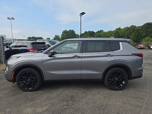Used 2022 Mitsubishi Outlander SE AWD/4WD image 4