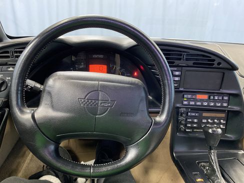 Used 1994 Chevrolet Corvette image 15