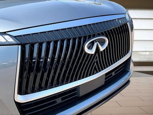 Used 2025 INFINITI QX80 Sensory AWD/4WD image 28