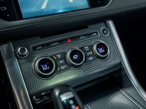 Used 2016 Land Rover Range Rover Sport SVR image 55