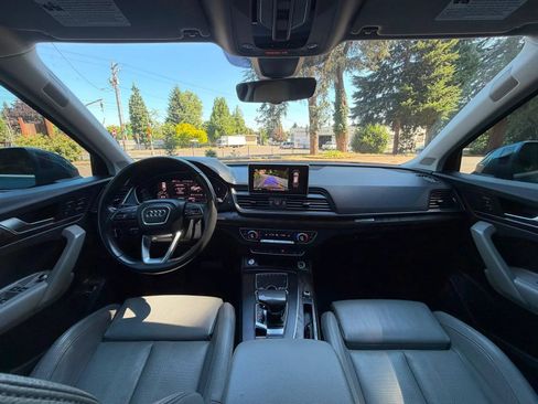 Used 2018 Audi Q5 2.0T Premium Plus w/ Premium Plus Package AWD/4WD image 8