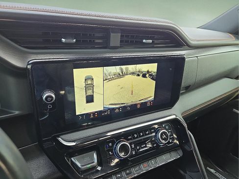 Certified 2024 GMC Sierra 1500 AT4 w/ Technology Package image 17