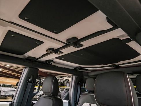 Used 2025 Ford Bronco Heritage Edition image 18