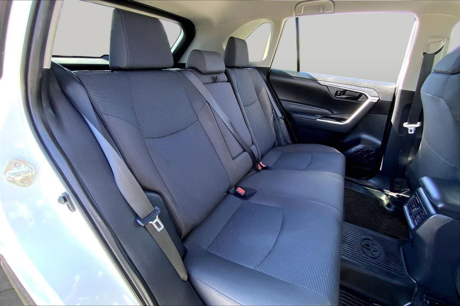 Used 2023 Toyota RAV4 LE FWD image 19