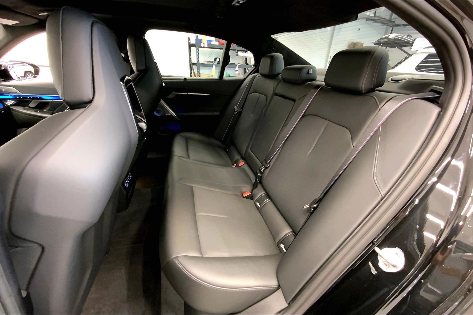 Used 2025 BMW M5 w/ Executive Package AWD/4WD image 24