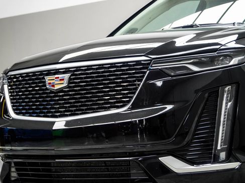 Used 2024 Cadillac XT6 Premium Luxury w/ LPO, Floor Liner Package AWD/4WD image 2