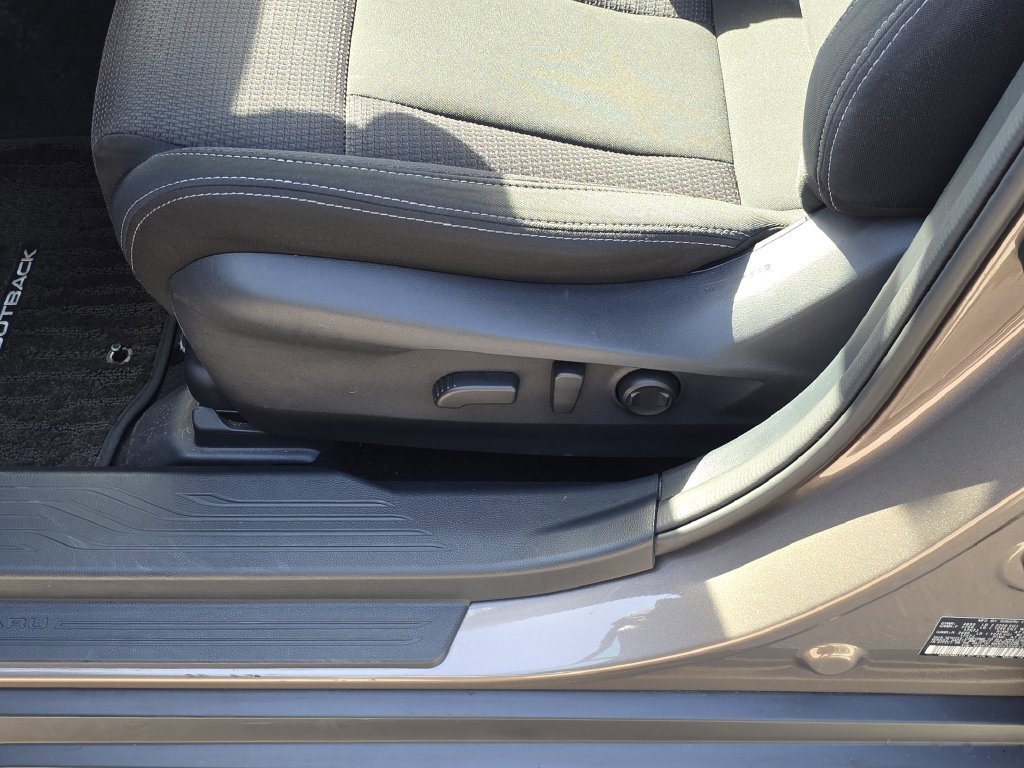 Certified 2023 Subaru Outback Premium AWD/4WD image 17