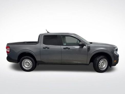 Used 2023 Ford Maverick XL image 2