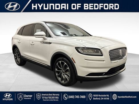 Used 2021 Lincoln Nautilus Reserve AWD/4WD image 3