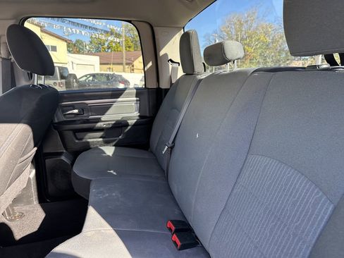 Used 2022 RAM 1500 Classic SLT image 13