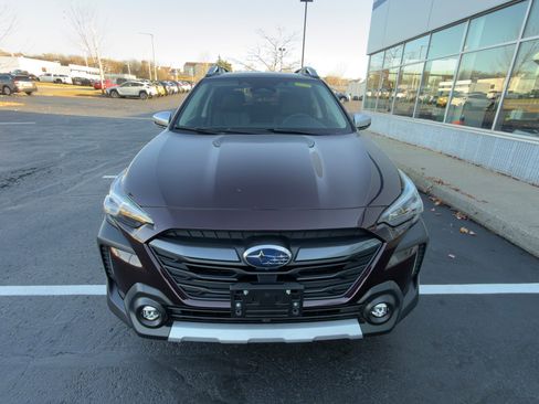 Used 2025 Subaru Outback Touring image 8