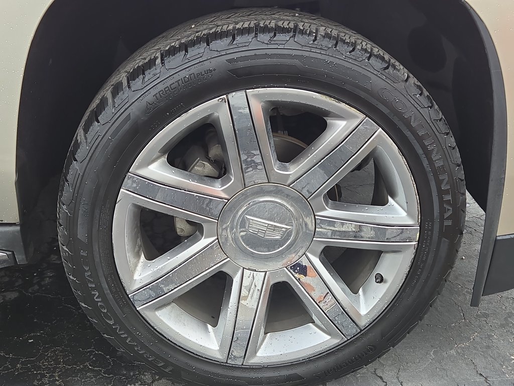Used 2015 Cadillac Escalade Luxury AWD/4WD image 7
