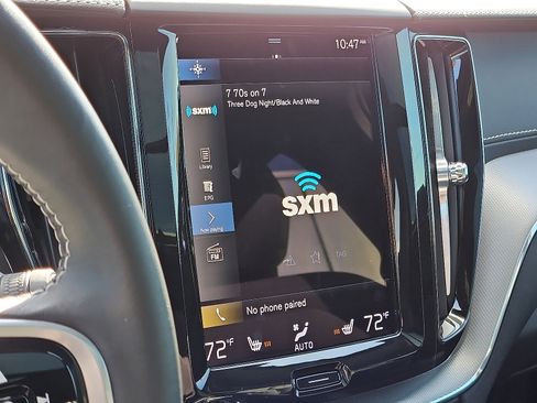 Used 2021 Volvo XC60 T6 R-Design image 18