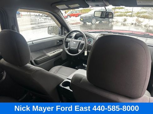 Used 2010 Ford Escape XLT image 14