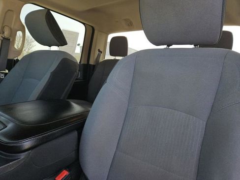 Used 2019 RAM 3500 Big Horn image 28