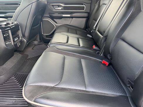 Used 2022 RAM 1500 Laramie AWD/4WD image 11