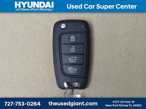 Used 2025 Hyundai Elantra SE FWD image 28