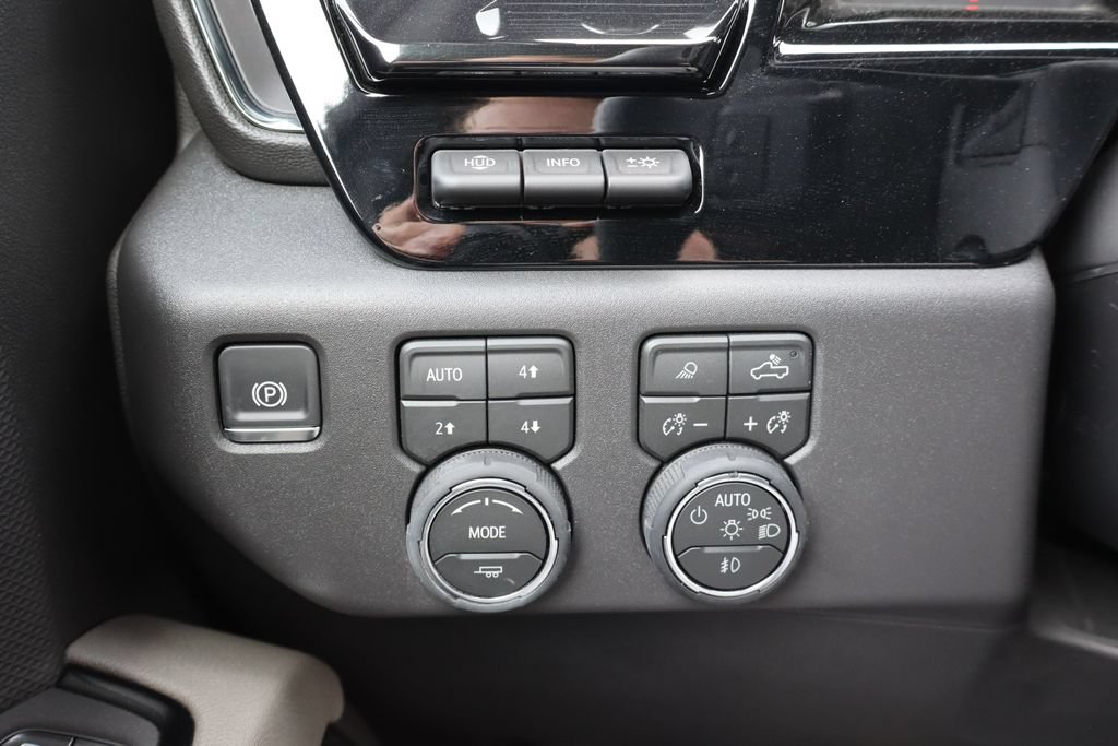 Used 2026 Chevrolet Silverado 1500 ZR2 AWD/4WD image 13