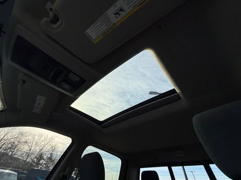 Used 2018 RAM 2500 Big Horn w/ Harvest Edition image 26