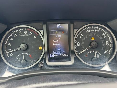 Certified 2022 Toyota Tacoma TRD Off-Road w/ TRD Premium Off Road Package image 28