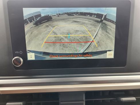 Certified 2025 Toyota Tacoma SR5 image 17