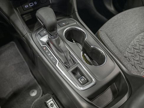 Used 2022 Chevrolet Equinox LT image 25